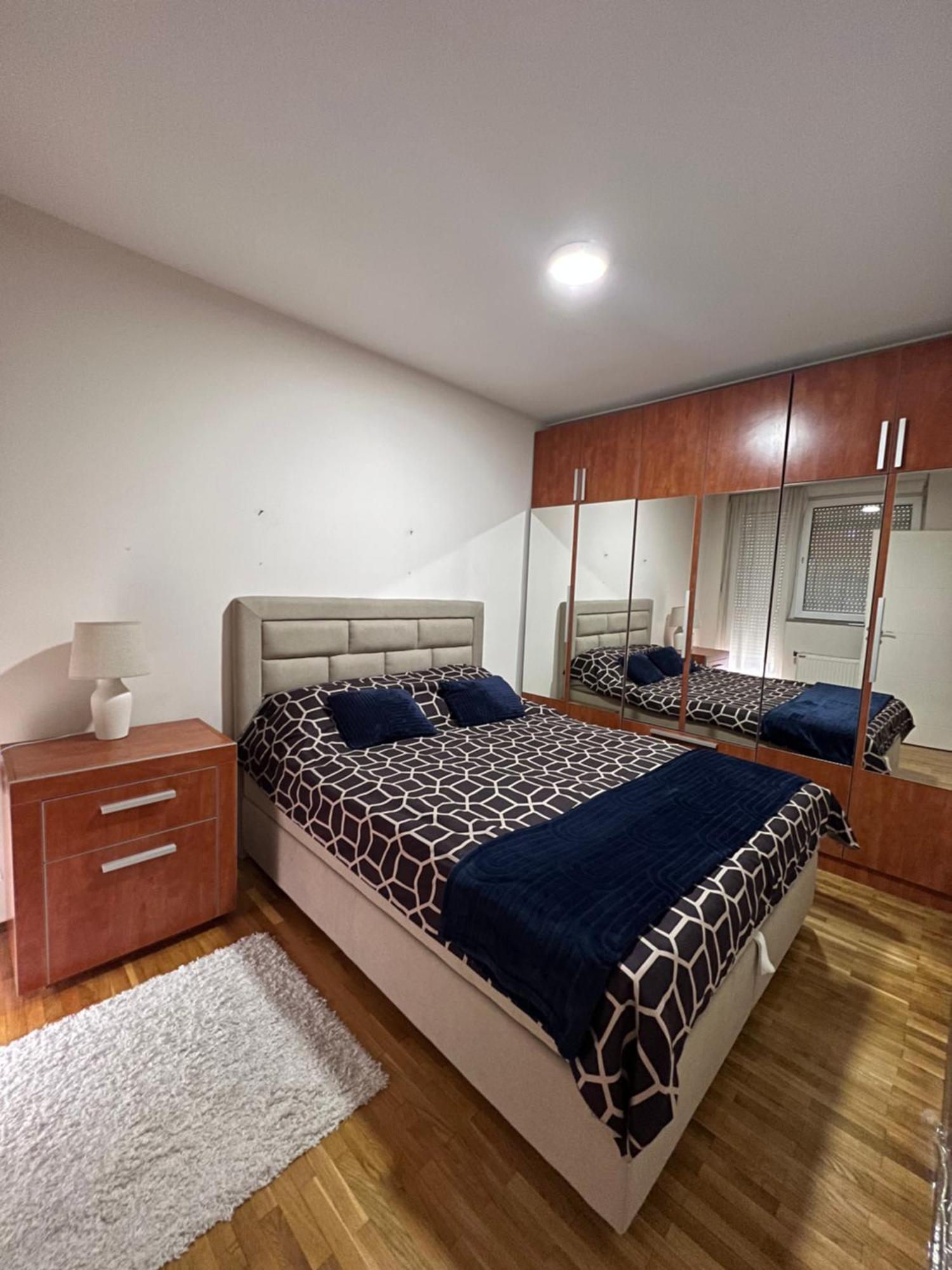Sad Apartman Ni Екстериор снимка